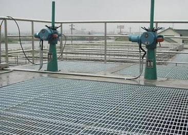 Several aluminum steel gratings are installed in the water treatment factory as platform.